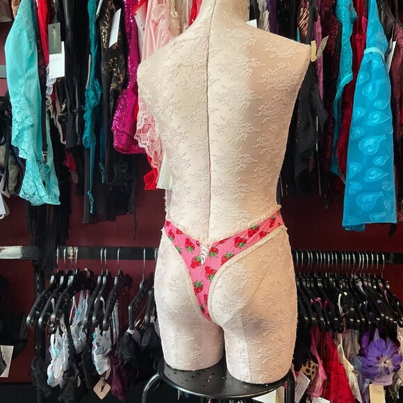 Y2k Vintage sexy little thing Victoria's Secret Strawberry Panties High Size L - Picture 3 of 4